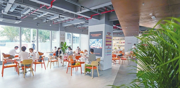 manner咖啡空间成为了市民休闲的好地方