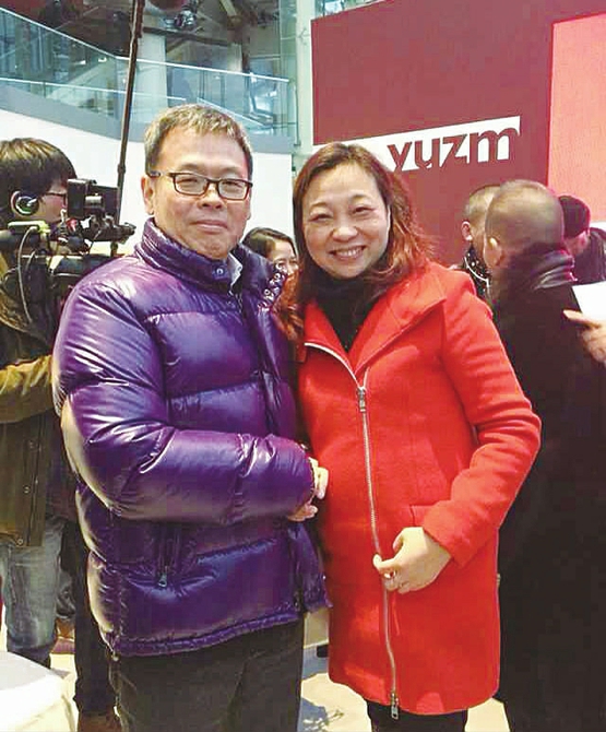 余德耀与作者合影