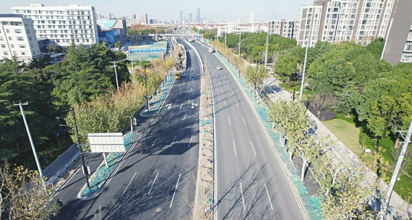 四车道拓宽至六车道,缓解南北交通压力