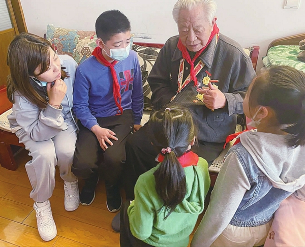 发挥资源优势,一老一小互动“寓教于乐”